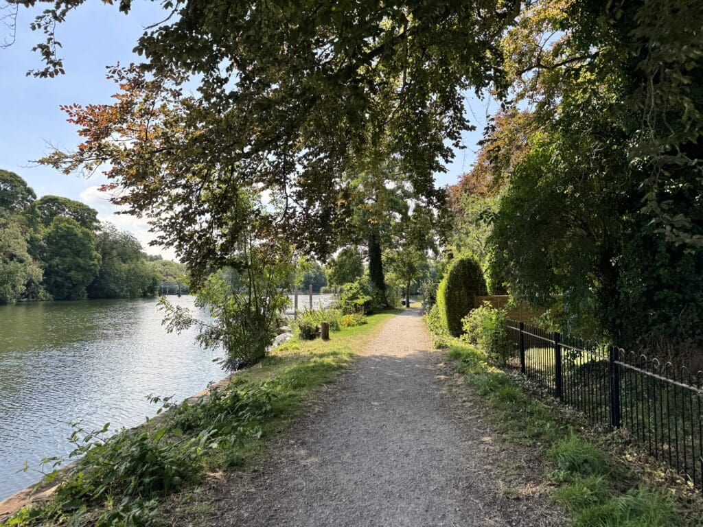 thames path walk