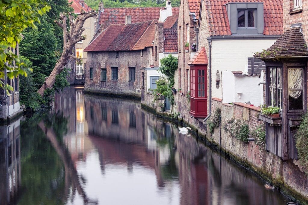 canals of bruges